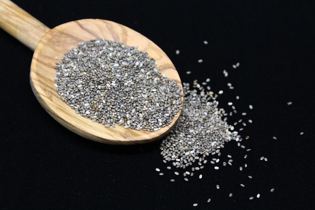 spoon of chia seeds