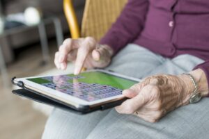 Selenium Intake Positively Associated with Cognitive Functioning and Oxidative Stress