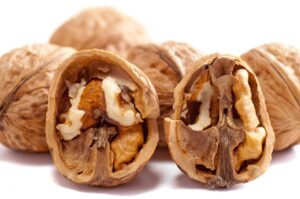 Higher Walnut Consumption Linked to Improved Total Cholesterol and Triglyceride Levels